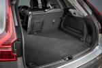 Volvo XC60 D4 Inscription 2017 года (UK)